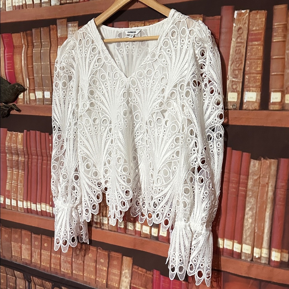 Express White Lace Eyelet Crochet Statement Top Medium - Picture 3 of 5